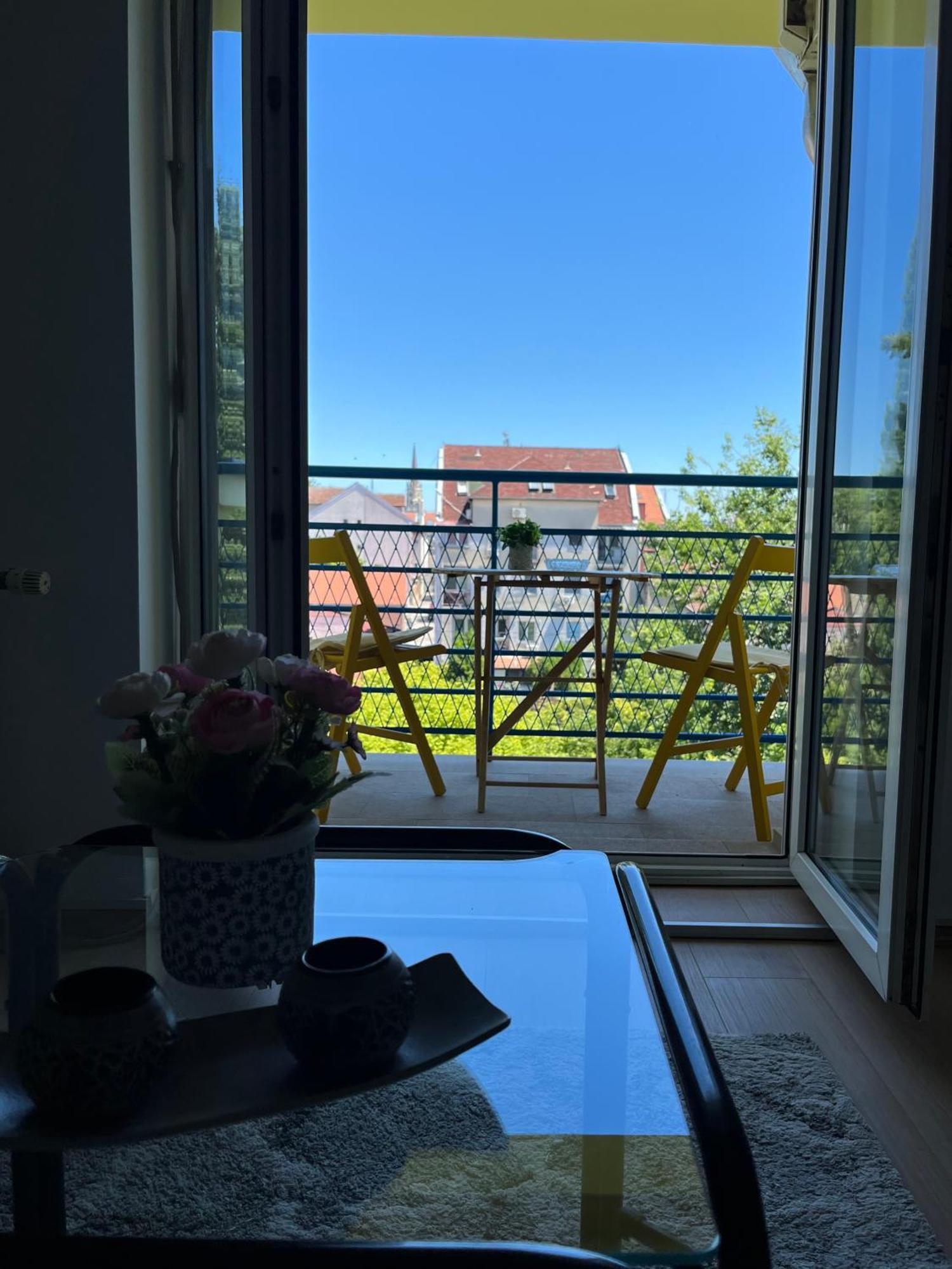 Apartment Vera With Free Garage 诺威萨 外观 照片